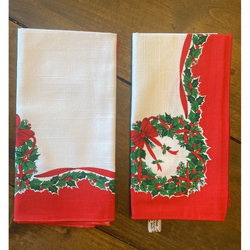 Sunweave Linen Corporation Set Of Two Vintage Christmas Napkins Wreath‎ Linen